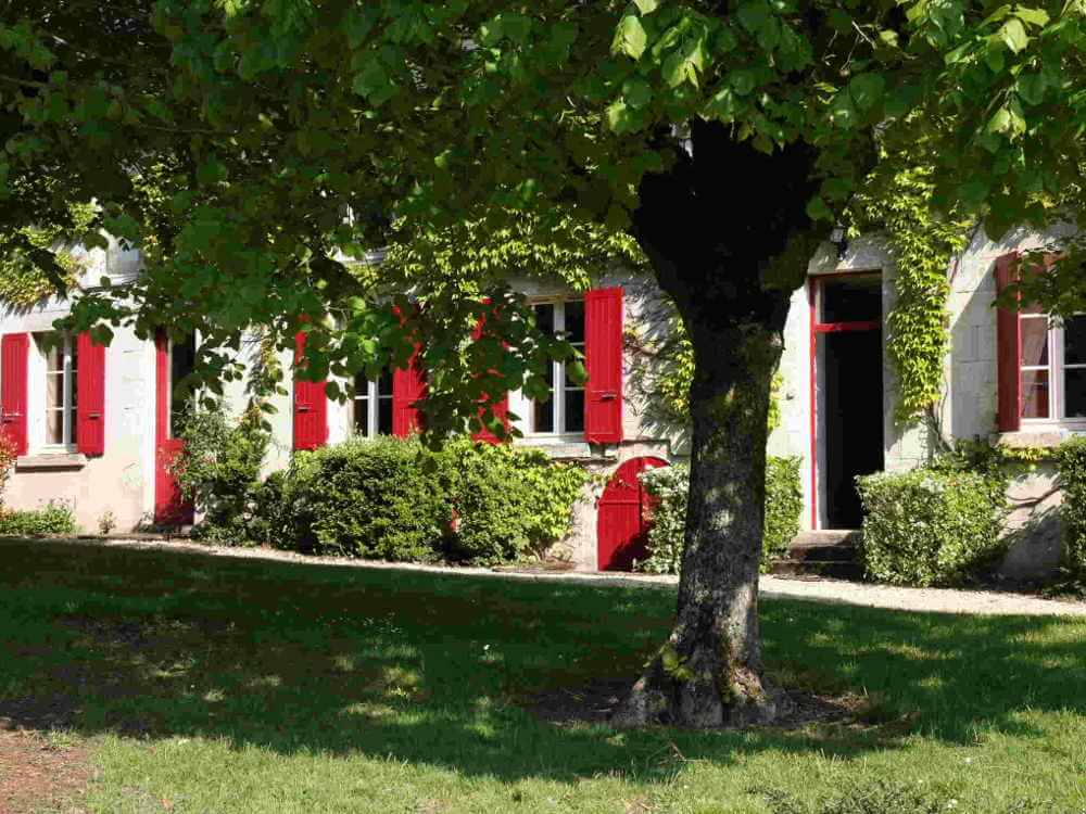 maison volets rouges du Domaine de La Reculée
